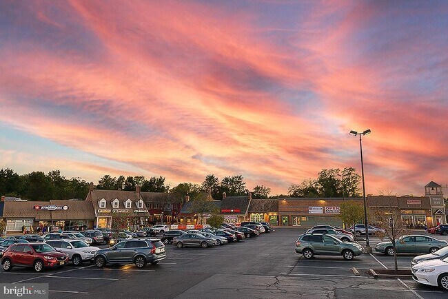 Building Photo - 11382 Emerald Park Rd