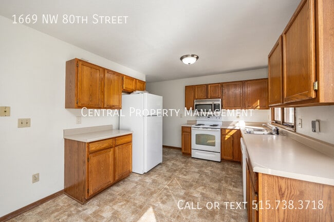 Building Photo - 1669 NW 80th St