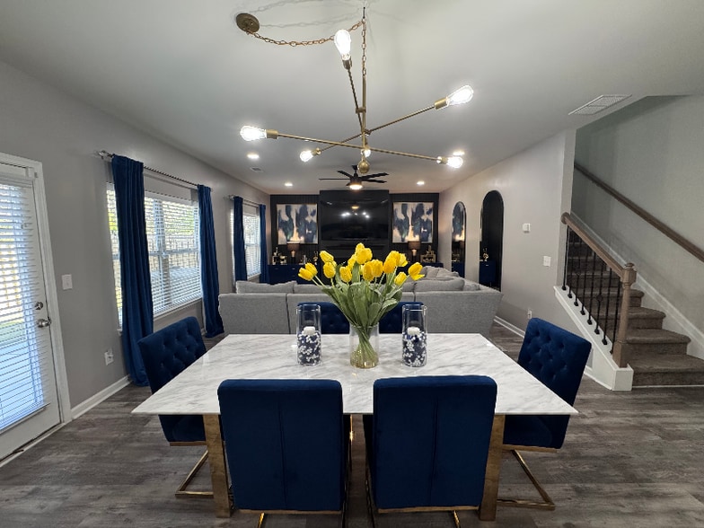 Building Photo - 2444 Haliard Way