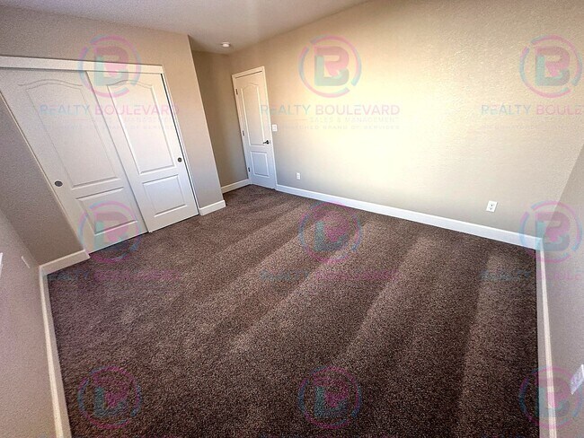 Building Photo - Welcome to your dream home in Spanish Springs, nestled off the serene Calle de la Plata.  2 Year ...