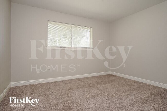 Building Photo - 7714 Dawnridge Dr