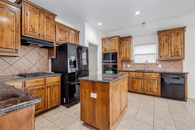 Building Photo - 1140 Hidden Meadow Dr
