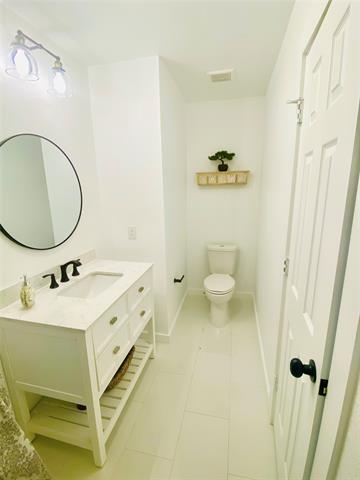 Building Photo - 3817 Johnson St