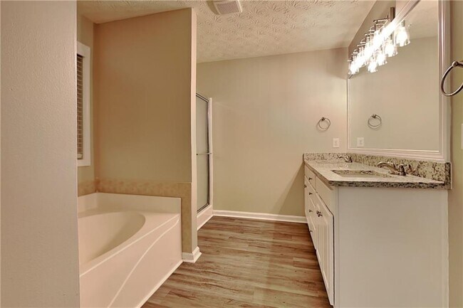 Building Photo - 3265 Watson Gate Rd SW