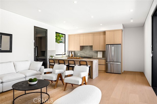 Building Photo - 16728 Morrison St