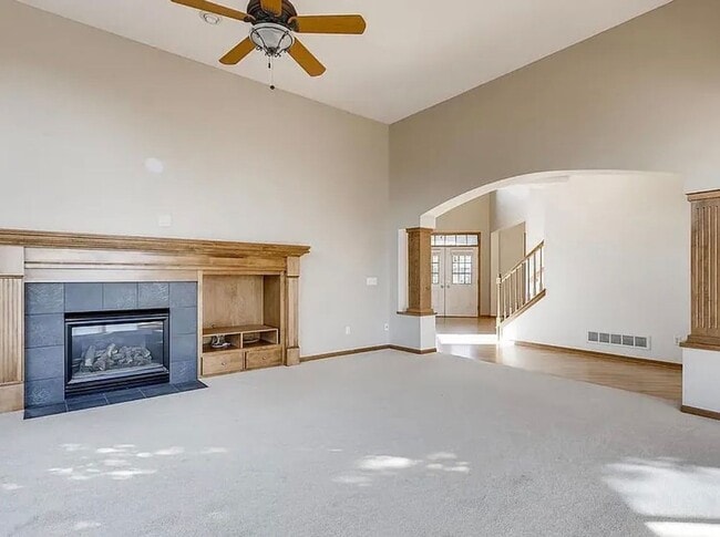 Building Photo - Stunning 4BR/5BA Eden Prairie Home W/Conservation Area Views Available 4/15!