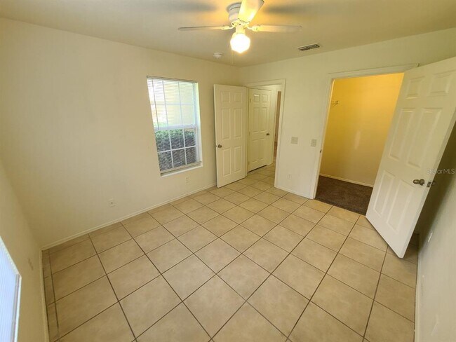 Building Photo - 36106 Lake Chase Blvd