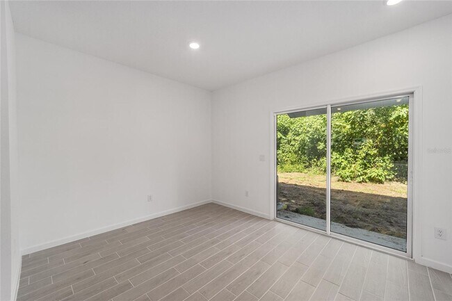 Building Photo - 3409 (LO)