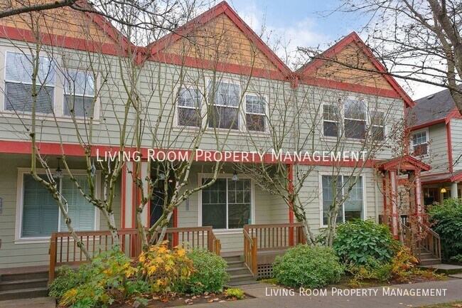 Primary Photo - Large Private Townhouse in Johns Landing!