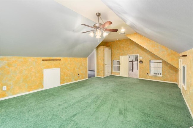 Building Photo - 905 Carriage Hills Blvd