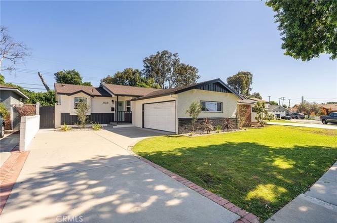 Building Photo - 3723 Sandgate Dr