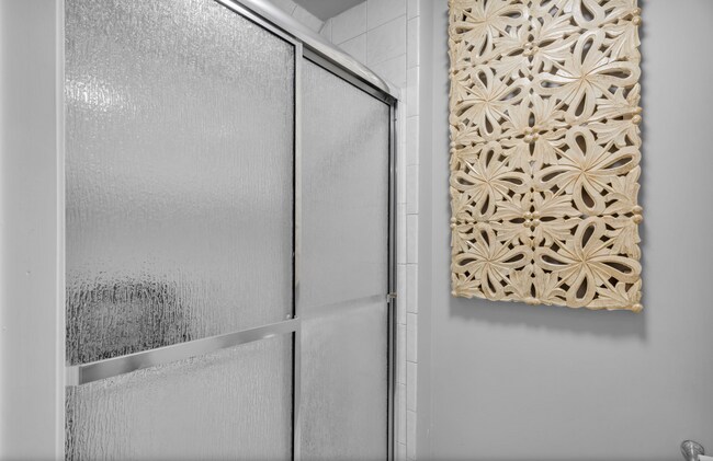 Building Photo - 3242 S Sydenham St