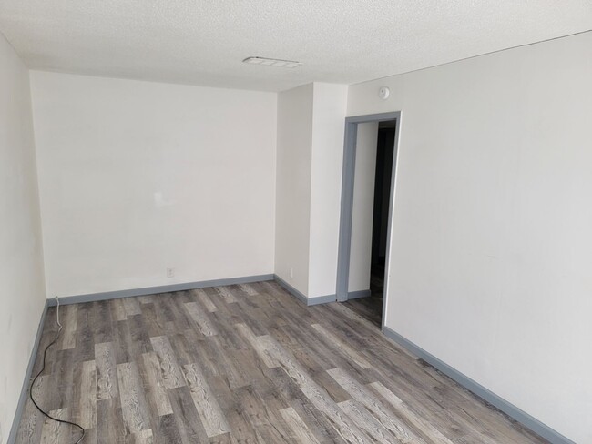 Building Photo - 5232 Pebble Beach Blvd