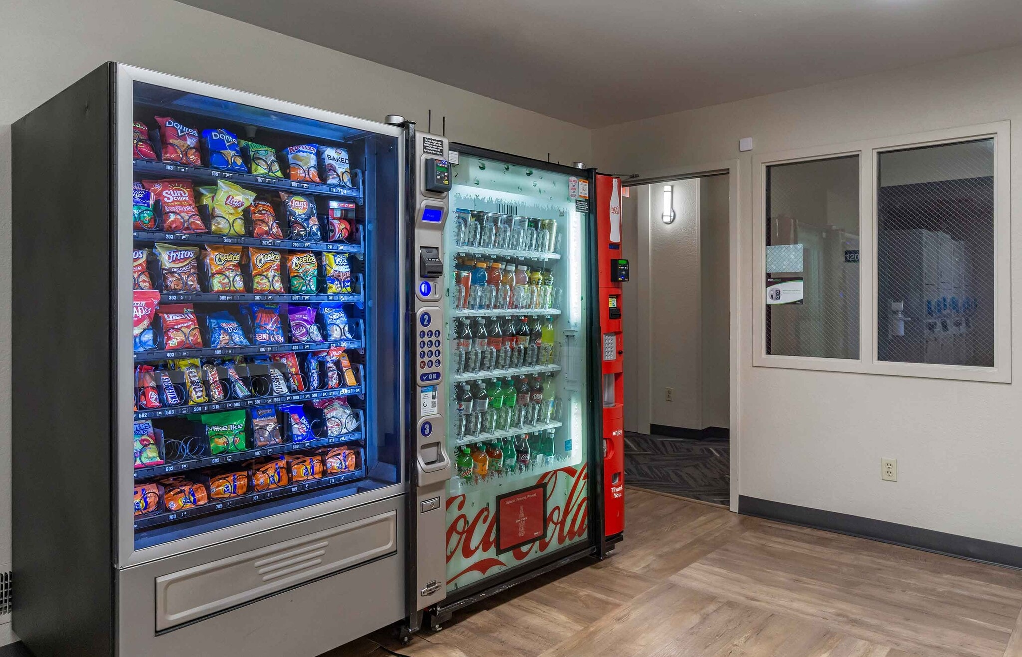 Building Photo - Furnished Studio-Seattle - Bellevue - Downtown