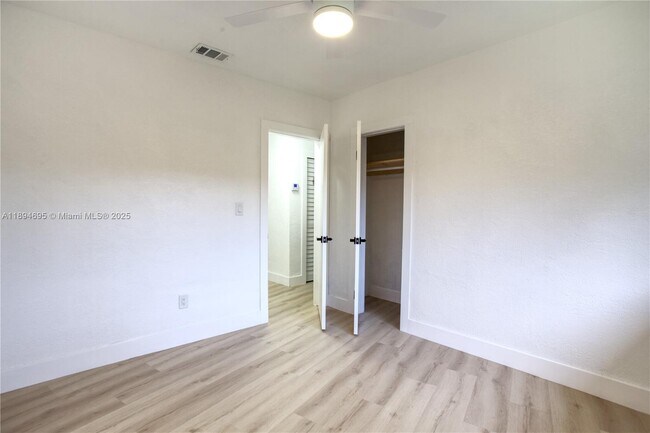 Building Photo - 12905 N Miami Ave