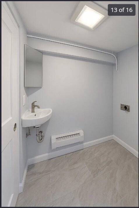 Building Photo - 9 Avon Pl