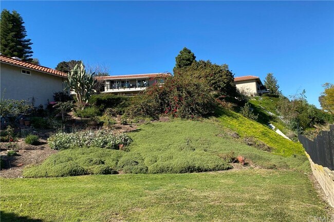 Building Photo - 3029 C. Sonora