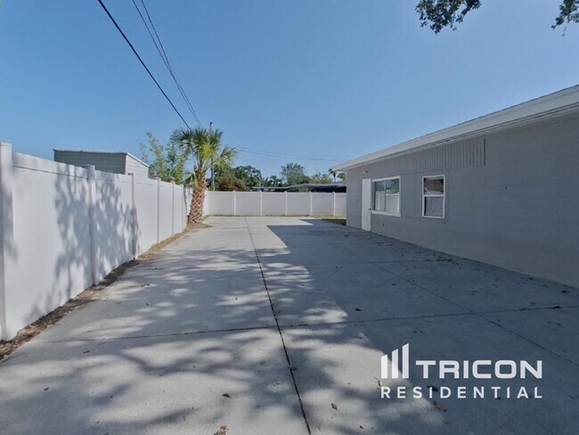Building Photo - 6355 29th St S