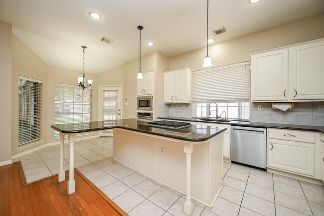 Building Photo - 1335 Remington Crest Dr