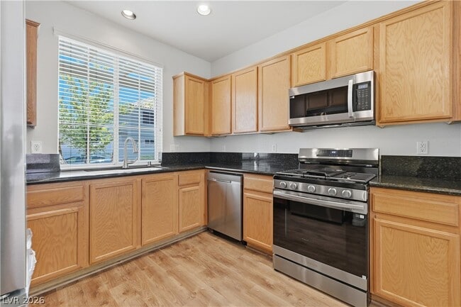 Building Photo - 8315 Hunter Brook St