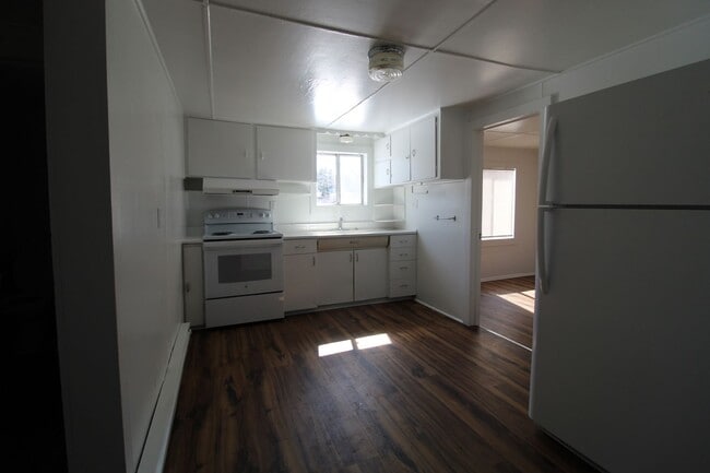 Building Photo - 528 Torrey St