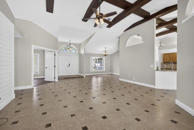 Building Photo - 11646 63rd Ln N