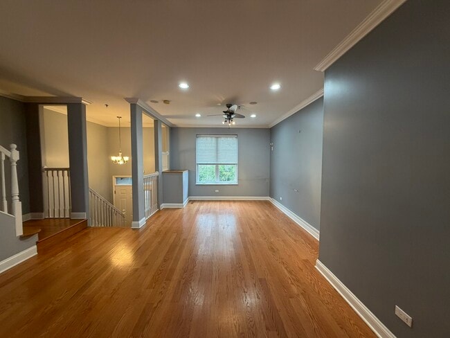 Building Photo - 183 N Des Plaines River Rd