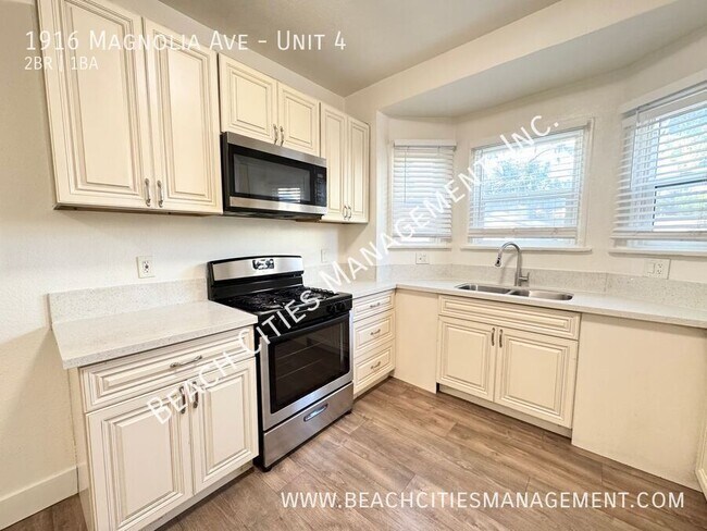 Building Photo - 1916 Magnolia Ave