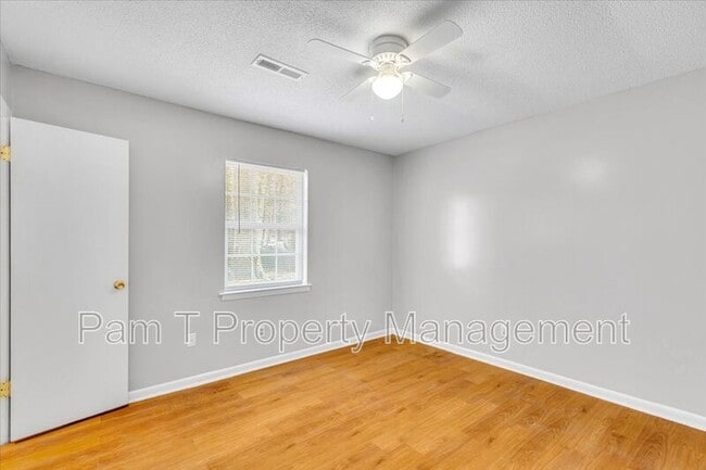 Building Photo - 117 Egret Cir