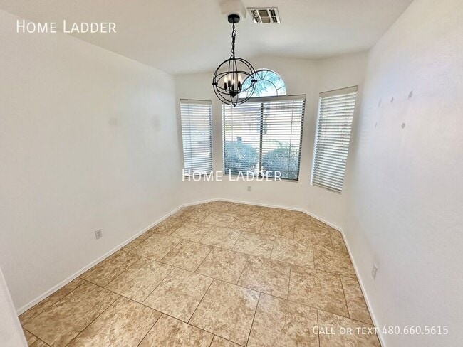 Building Photo - 10518 E Star of the Desert Dr