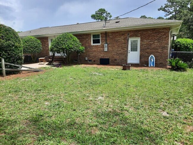 Building Photo - Short term rental August to January.  Mayfair, Wrightsville Beach, SHORT TERM LEASE