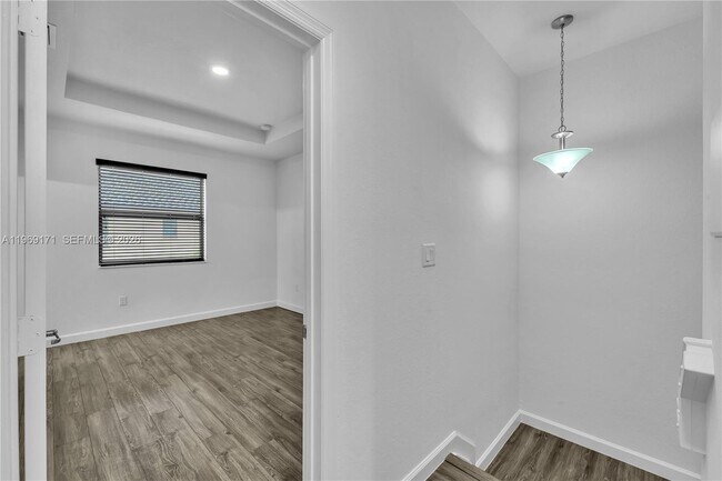 Building Photo - 11563 SW 248th Ln