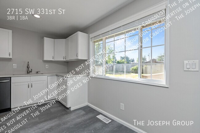 Building Photo - 2715 SW 331st St