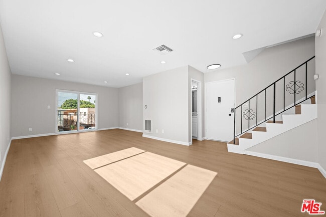 Building Photo - 1206 S Holt Ave