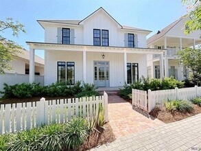 Building Photo - 4 Bedroom House in Pointe Marie- Furnished or unfurnished rental options available.