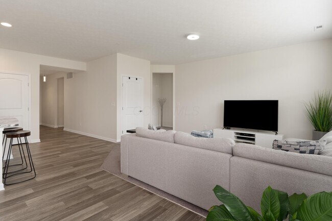 Building Photo - 6724 Cat Singer Cir