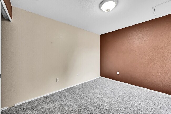 Building Photo - $1,600.00, 3-bed, 2-bath, located in Colorado Springs.