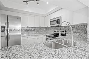Building Photo - 9285 SW 125th Ave