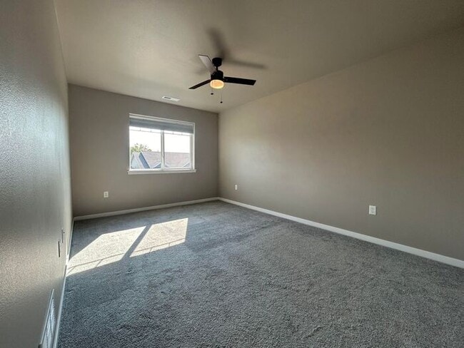 Building Photo - $2,650 | 4 Bedroom, 3.5 Bathroom House | C...