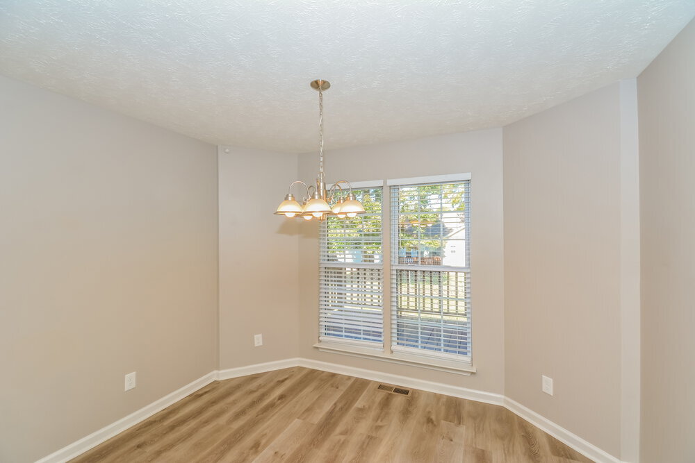 Building Photo - 7660 S Swift Rd