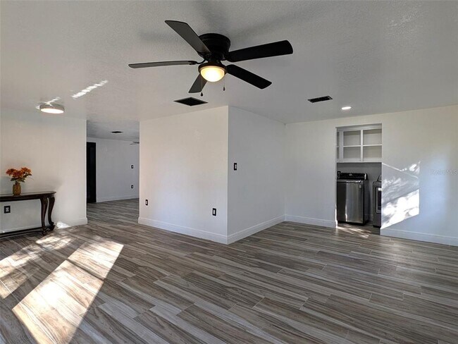 Building Photo - 15217 Bailey Hill Rd