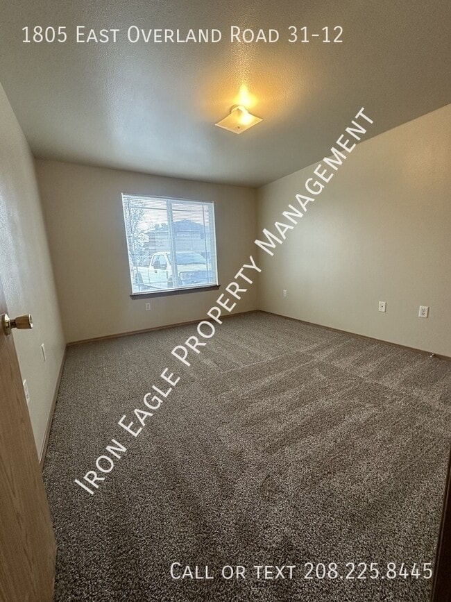 Building Photo - 1805 E Overland Rd