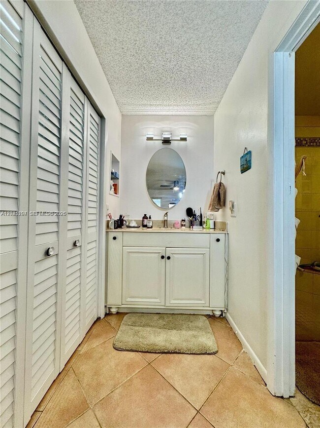 Building Photo - 11078 SE Sea Pines Cir