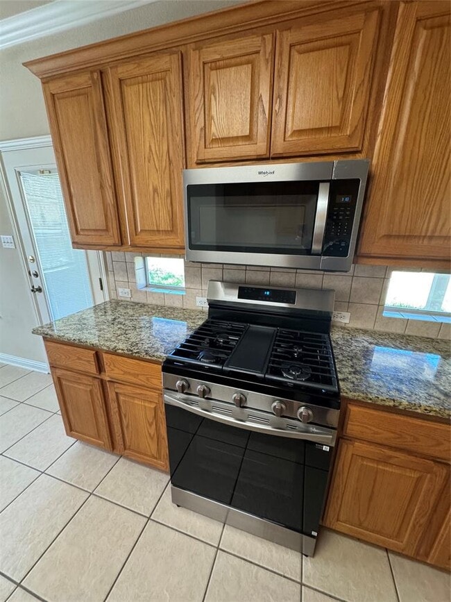 Building Photo - 2204 Voyageurs Ln