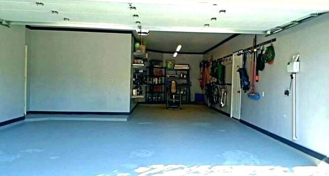 Garage - 18368 W Thunderhill Pl