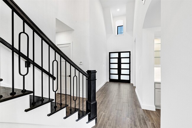 Building Photo - 31003 Vintage Crk Ln