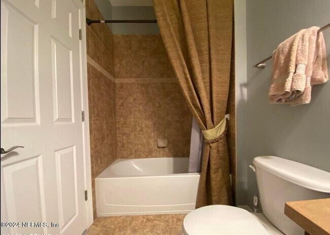 Building Photo - 9823 Tapestry Park Circle