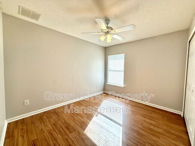 Building Photo - 1701 Covington Ln