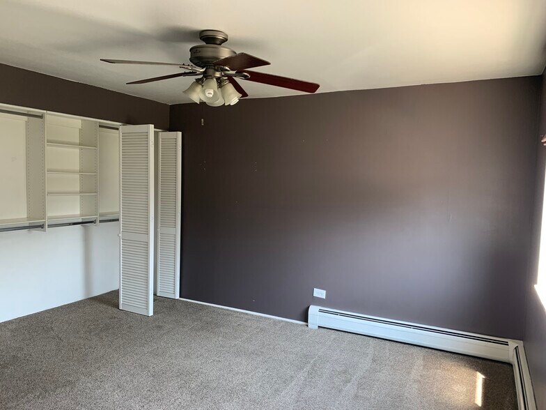 Building Photo - 65 Clarkson St