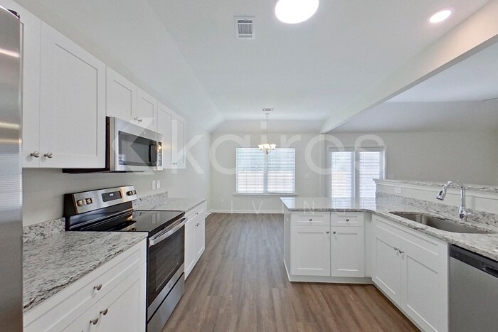 Building Photo - 1883 Landing Pl